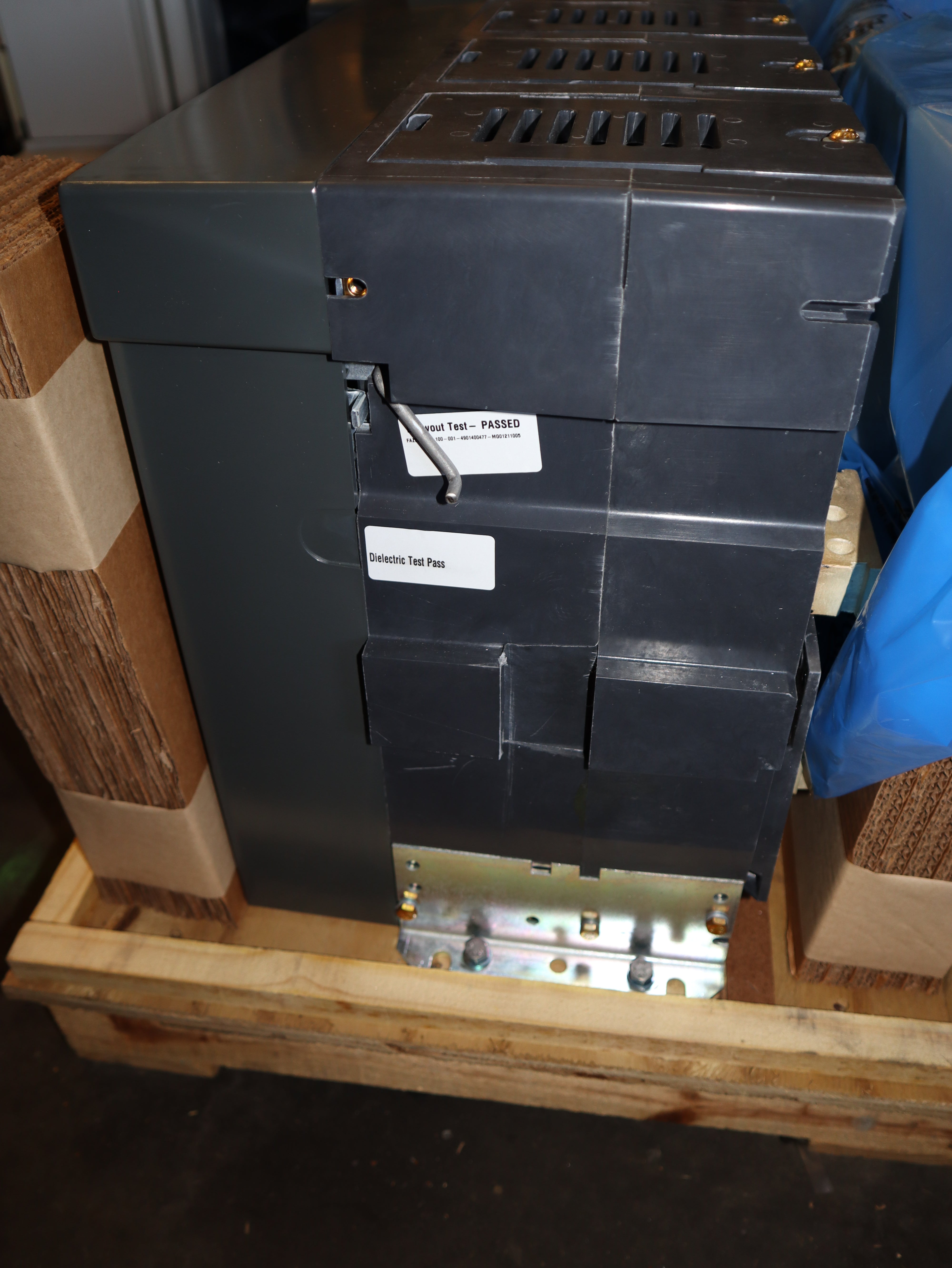 Eaton Leistungsschalter MWPC6N3HN Circuit breaker 6000A MWPC6N, FAZE02785 NEW